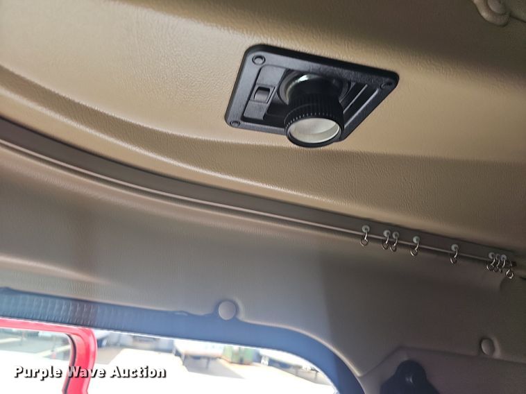 image for item EH5517 2008 International  9200i  semi truck