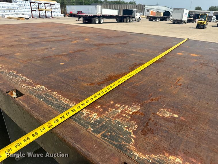 image for item EH6833 2007 Chevrolet  C7500 flatbed truck