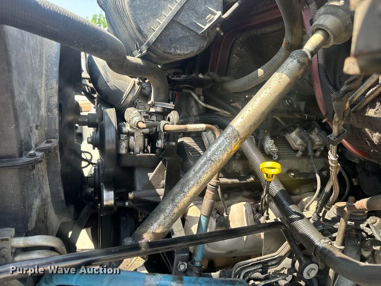 image for item EH6833 2007 Chevrolet  C7500 flatbed truck