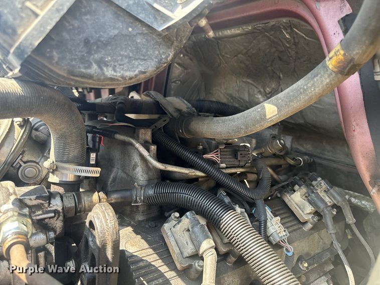 image for item EH6833 2007 Chevrolet  C7500 flatbed truck