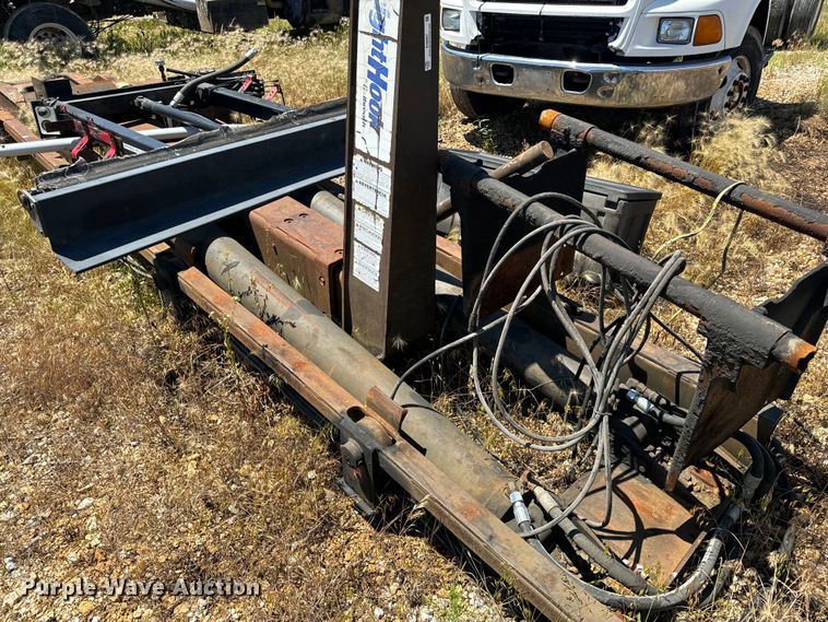 image for item EH6867 Galbreath RightHook Hook lift bed