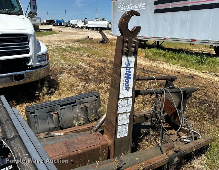 image for item EH6867 Galbreath RightHook Hook lift bed