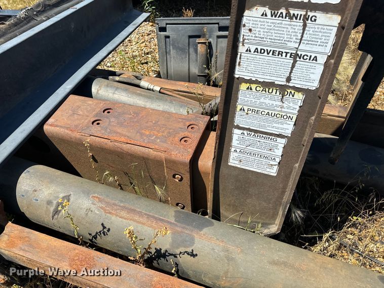 image for item EH6867 Galbreath RightHook Hook lift bed