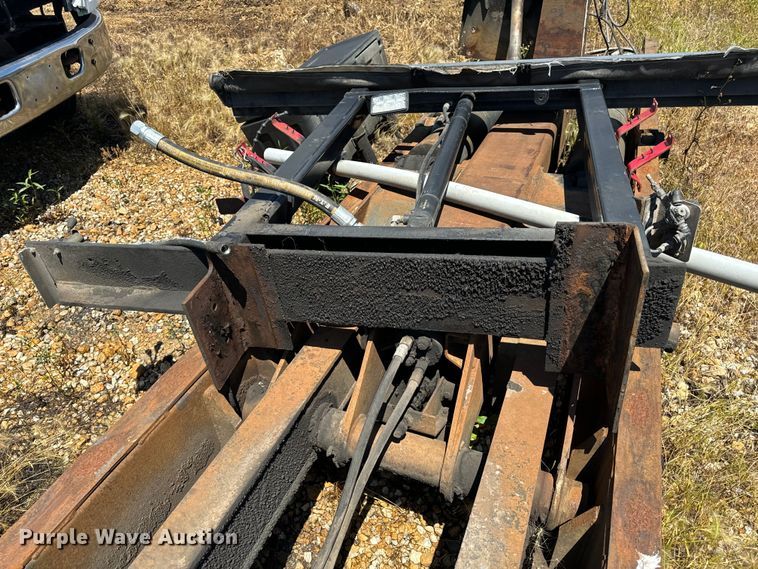 image for item EH6867 Galbreath RightHook Hook lift bed