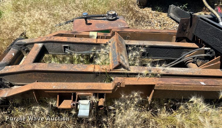 image for item EH6867 Galbreath RightHook Hook lift bed