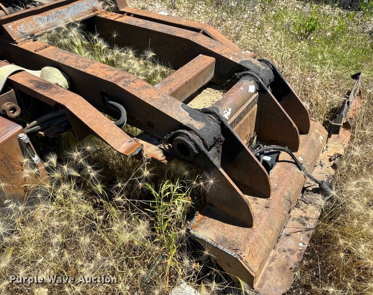 image for item EH6867 Galbreath RightHook Hook lift bed