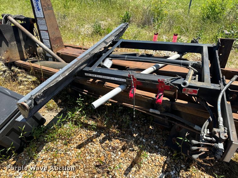 image for item EH6867 Galbreath RightHook Hook lift bed