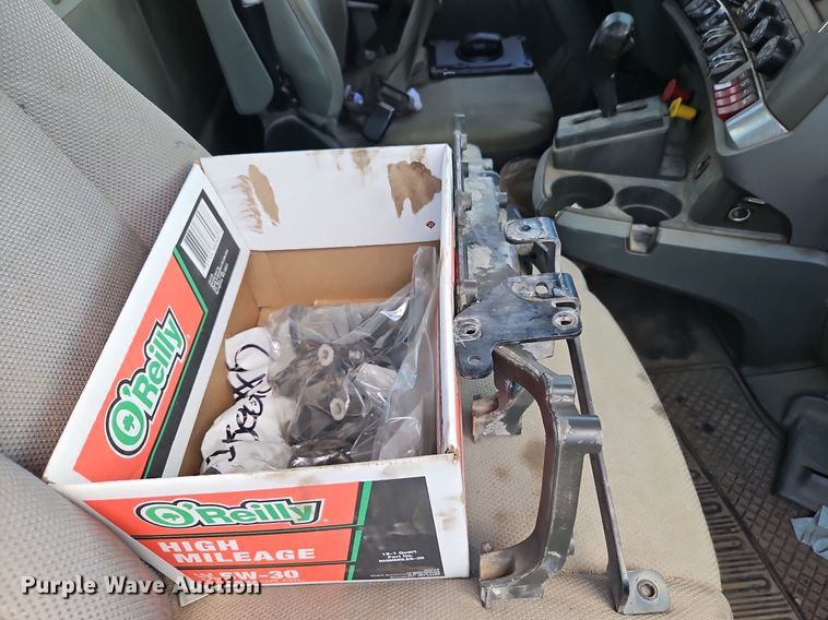 image for item EI3886 2016 Kenworth  T880 semi truck