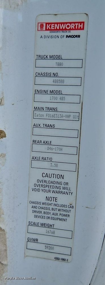 image for item EI3886 2016 Kenworth  T880 semi truck