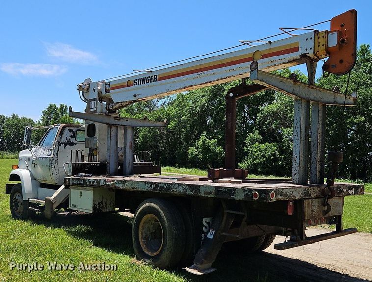 image for item EI3891 1990 GMC Top Kick 7000 crane truck