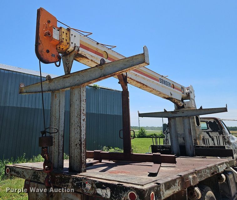 image for item EI3891 1990 GMC Top Kick 7000 crane truck