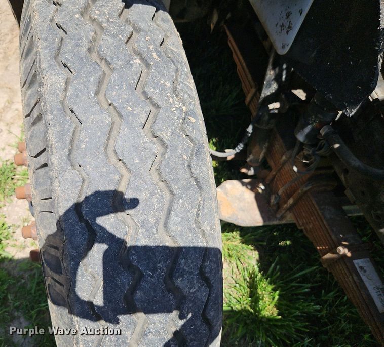 image for item EI3891 1990 GMC Top Kick 7000 crane truck