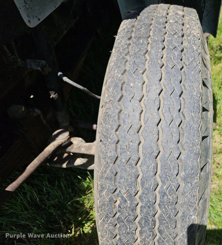 image for item EI3891 1990 GMC Top Kick 7000 crane truck