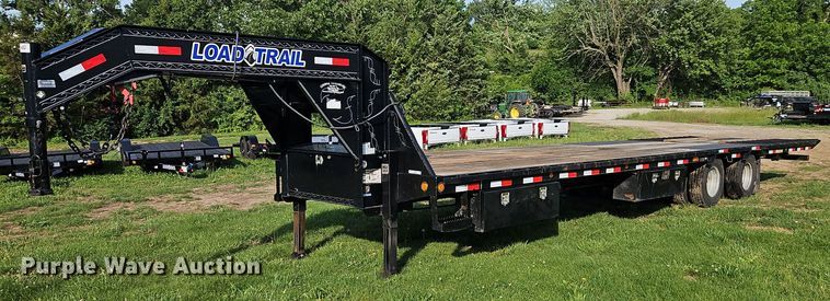 image for item EI3892 2019 Load Trail equipment trailer