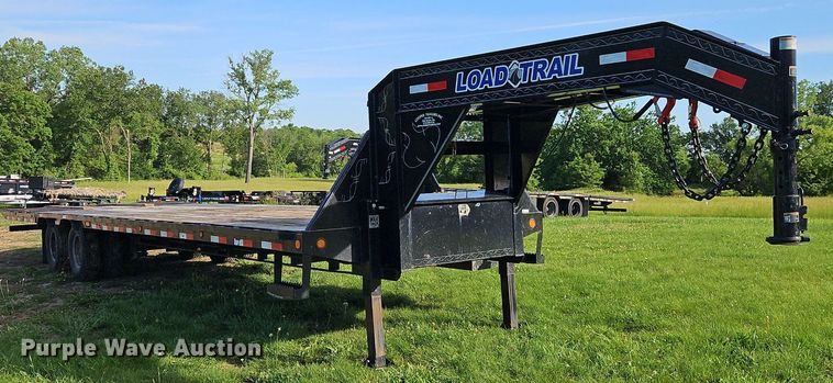 image for item EI3892 2019 Load Trail equipment trailer
