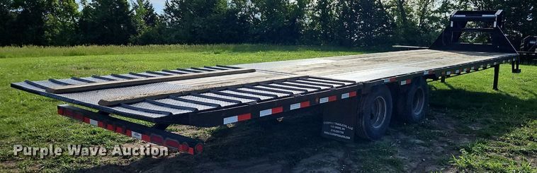 image for item EI3892 2019 Load Trail equipment trailer