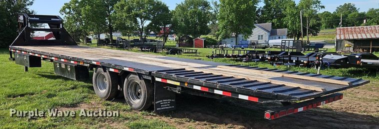 image for item EI3892 2019 Load Trail equipment trailer