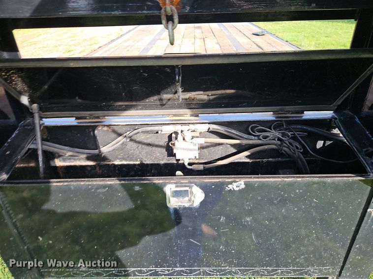 image for item EI3892 2019 Load Trail equipment trailer