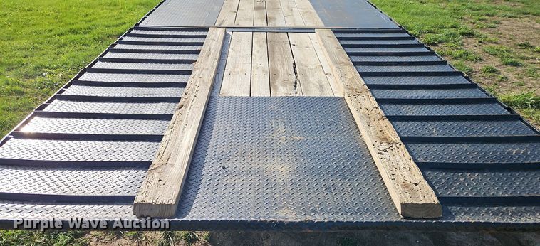 image for item EI3892 2019 Load Trail equipment trailer