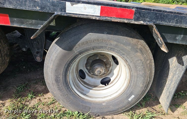 image for item EI3892 2019 Load Trail equipment trailer