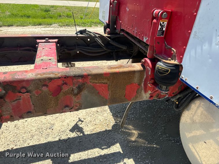 image for item EJ2696 2001 Peterbilt 379 semi truck