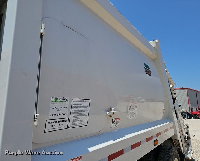 image for item EJ5502 2017 Frieghtliner  M2106 refuse truck