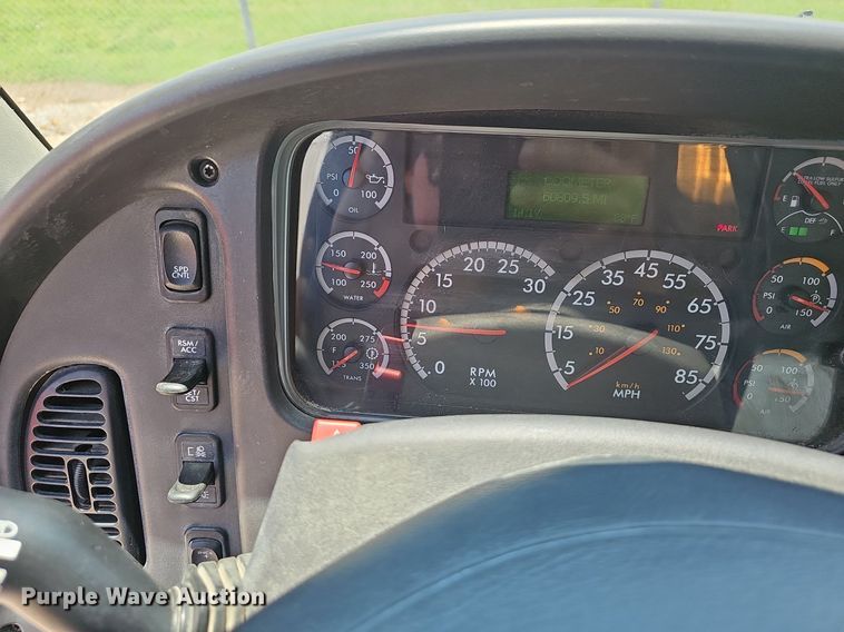 image for item EJ5502 2017 Frieghtliner  M2106 refuse truck