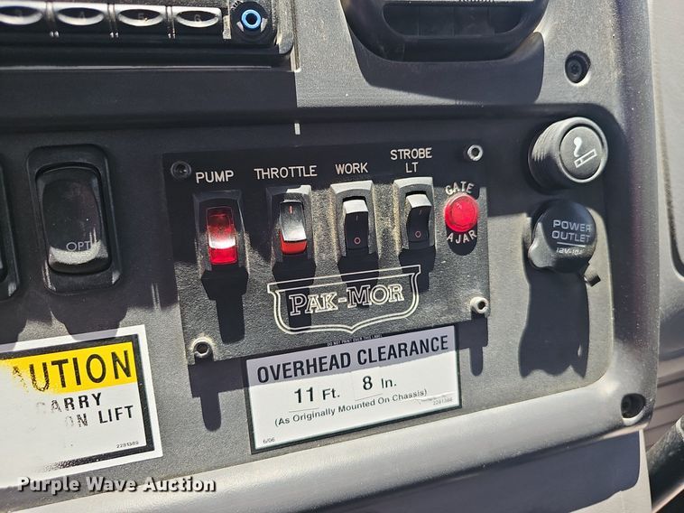 image for item EJ5502 2017 Frieghtliner  M2106 refuse truck