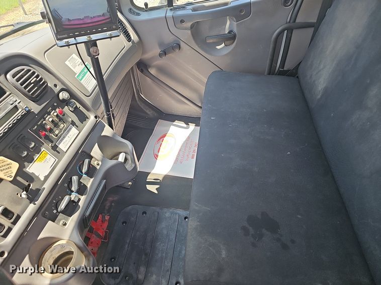 image for item EJ5502 2017 Frieghtliner  M2106 refuse truck