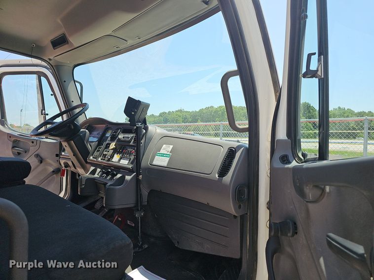 image for item EJ5502 2017 Frieghtliner  M2106 refuse truck