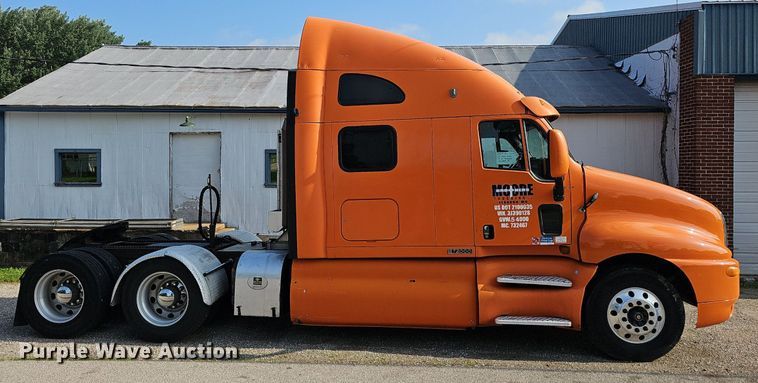 image for item EJ5522 2003 Kenworth  T2000 semi truck