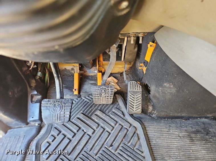 image for item EJ5522 2003 Kenworth  T2000 semi truck