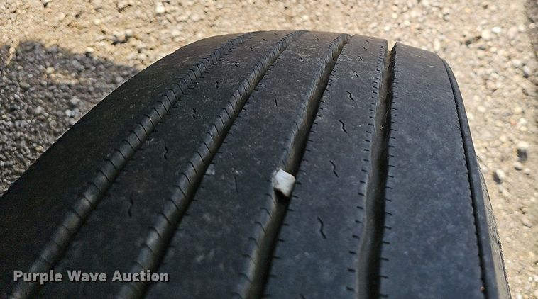 image for item EJ5522 2003 Kenworth  T2000 semi truck