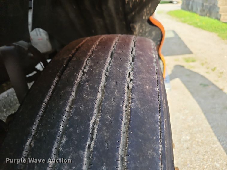 image for item EJ5522 2003 Kenworth  T2000 semi truck