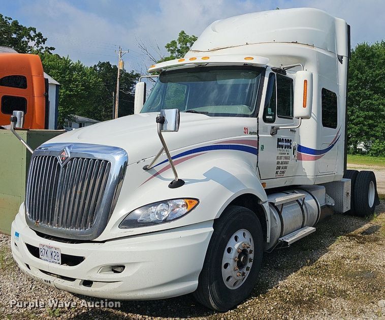 image for item EJ5523 2010 International  ProStar Premium semi truck