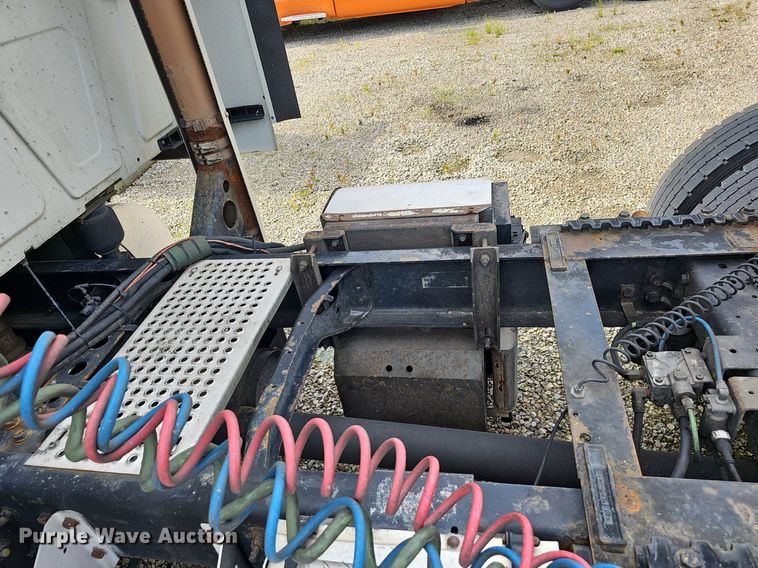 image for item EJ5523 2010 International  ProStar Premium semi truck