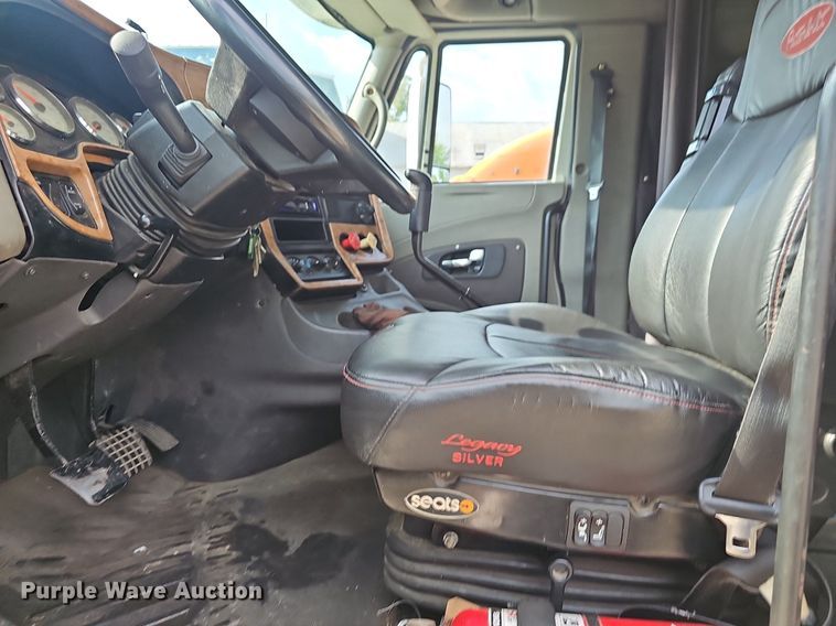 image for item EJ5523 2010 International  ProStar Premium semi truck