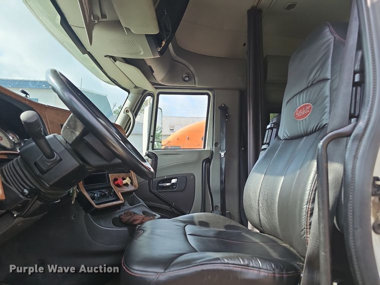 image for item EJ5523 2010 International  ProStar Premium semi truck