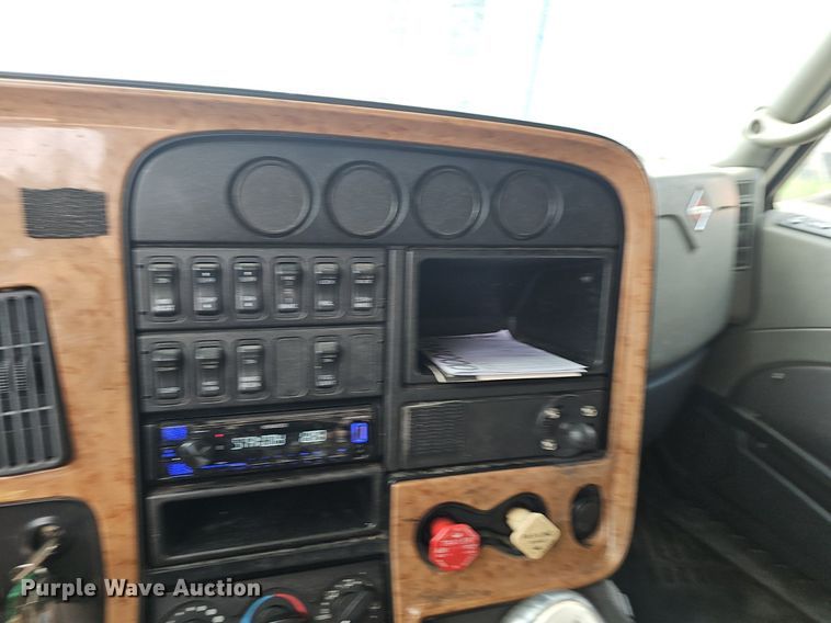 image for item EJ5523 2010 International  ProStar Premium semi truck