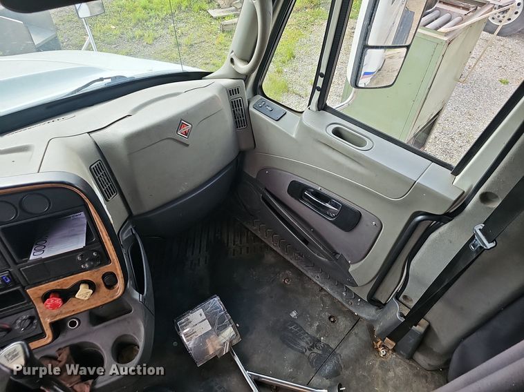 image for item EJ5523 2010 International  ProStar Premium semi truck