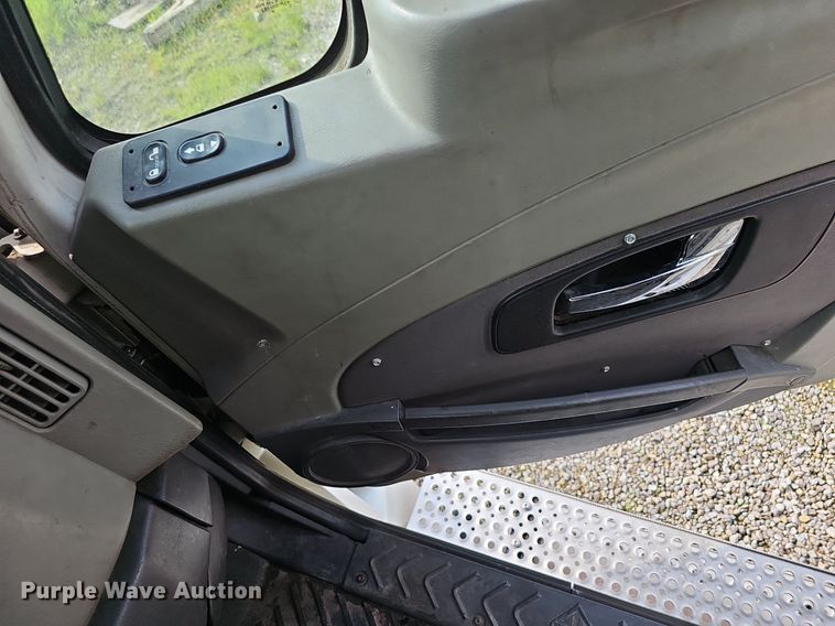 image for item EJ5523 2010 International  ProStar Premium semi truck