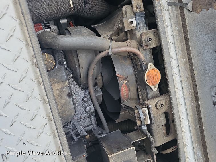 image for item EJ5524 2016 Frieghtliner  Cascadia  semi truck