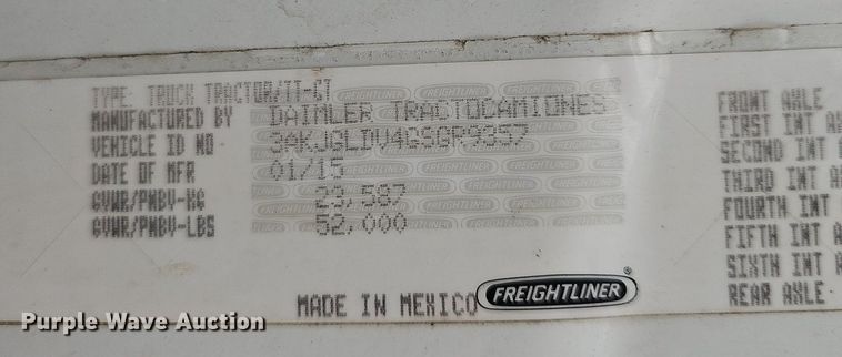 image for item EJ5524 2016 Frieghtliner  Cascadia  semi truck