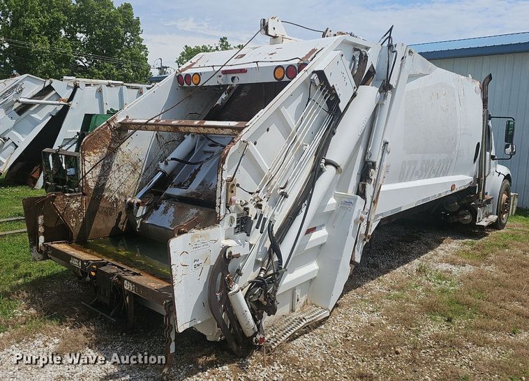 image for item EJ5619 2012 Freightliner  M2 refuse truck