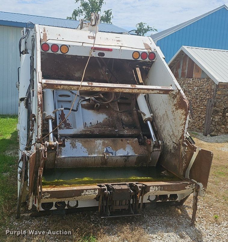 image for item EJ5619 2012 Freightliner  M2 refuse truck