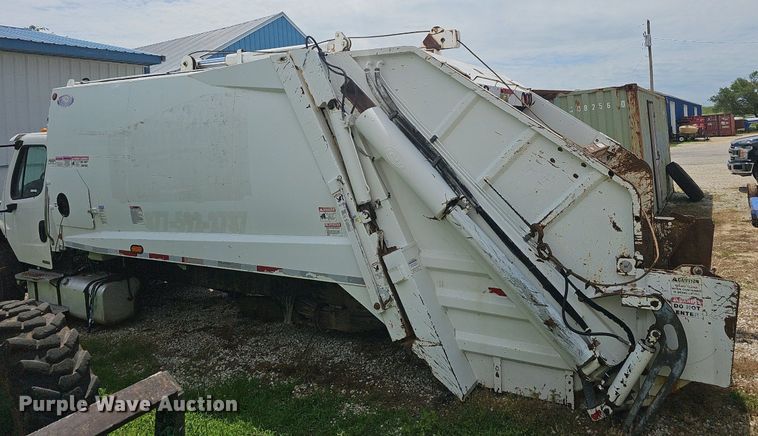 image for item EJ5619 2012 Freightliner  M2 refuse truck