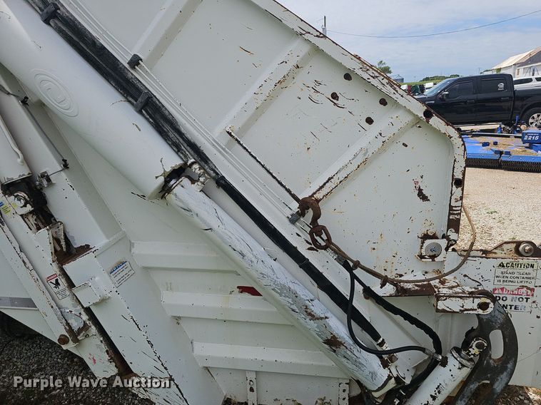 image for item EJ5619 2012 Freightliner  M2 refuse truck