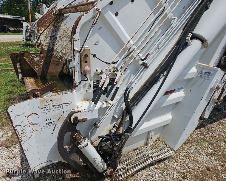 image for item EJ5619 2012 Freightliner  M2 refuse truck