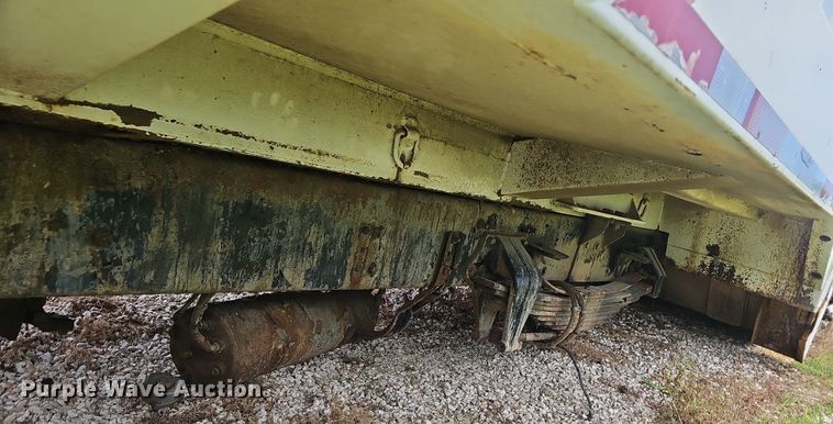 image for item EJ5619 2012 Freightliner  M2 refuse truck