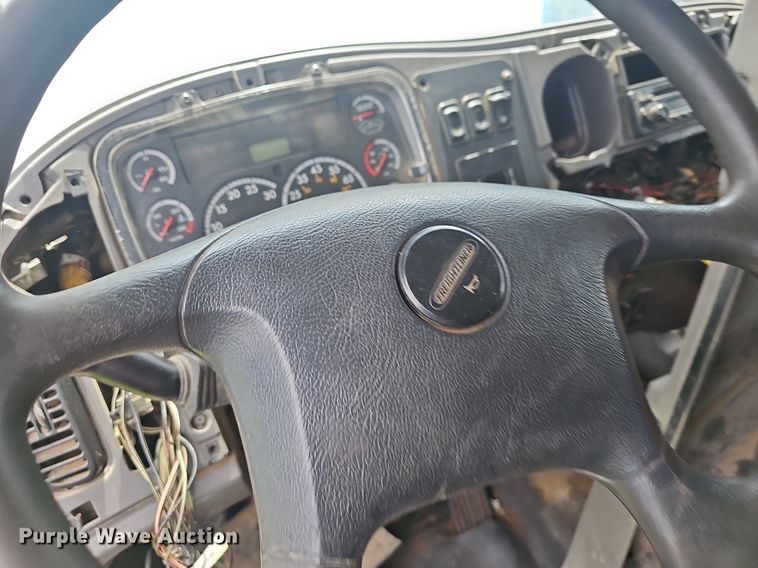 image for item EJ5619 2012 Freightliner  M2 refuse truck